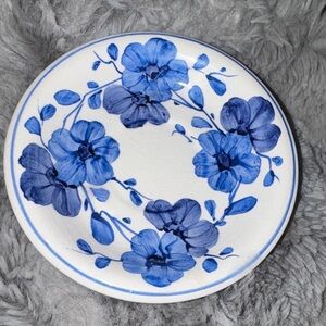 Vintage & Collectible Demi cup, and saucer, set of 3-1 extra cup